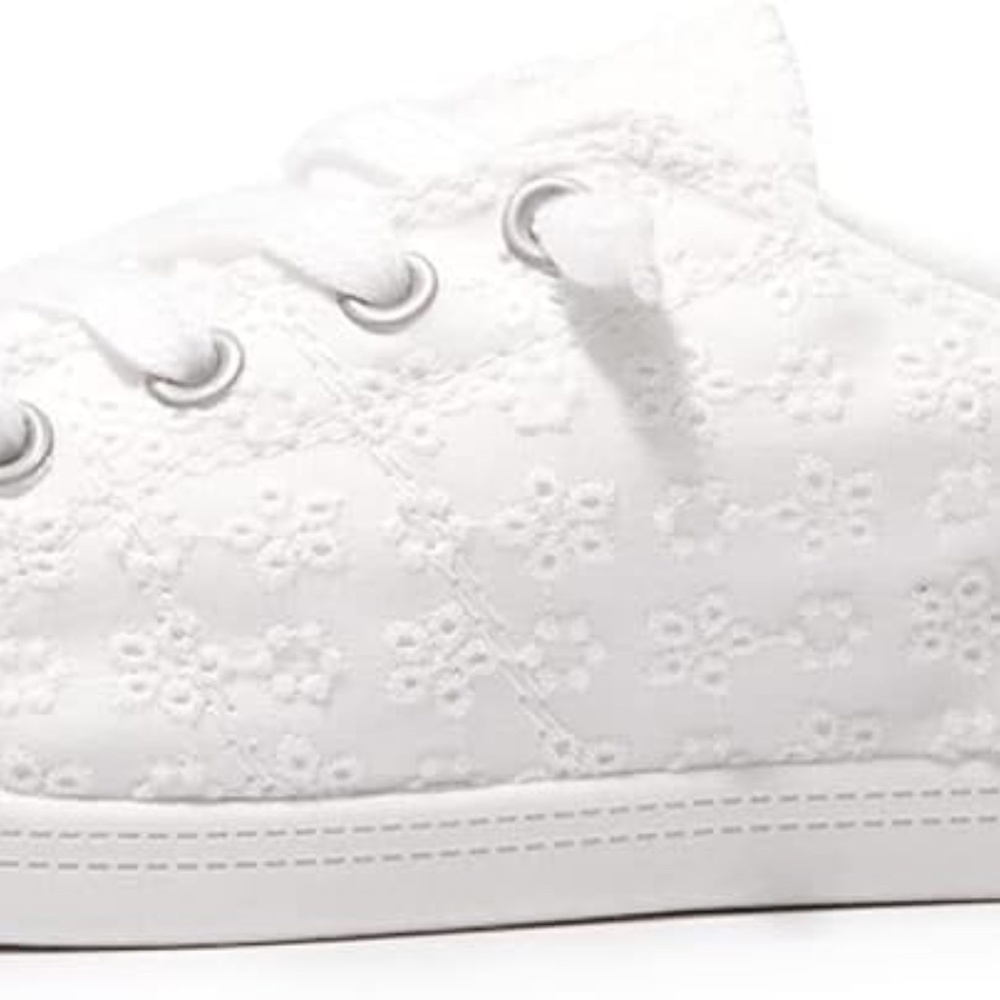 Women's Slip On Canvas Sneaker Low Top Casual Walking Shoes Classic Comfort Flat - Picture 2 of 6